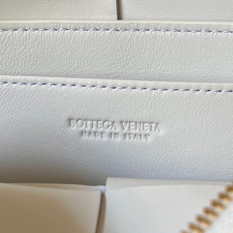 Bottega Veneta Cassette Phone Bag White 755031 - 2