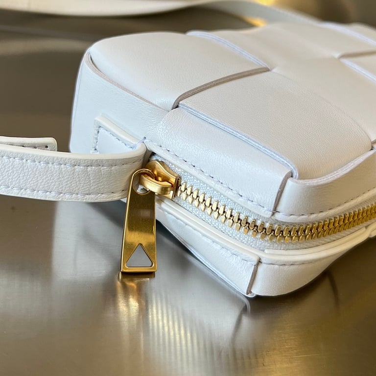Bottega Veneta Cassette Phone Bag White 755031 - 9