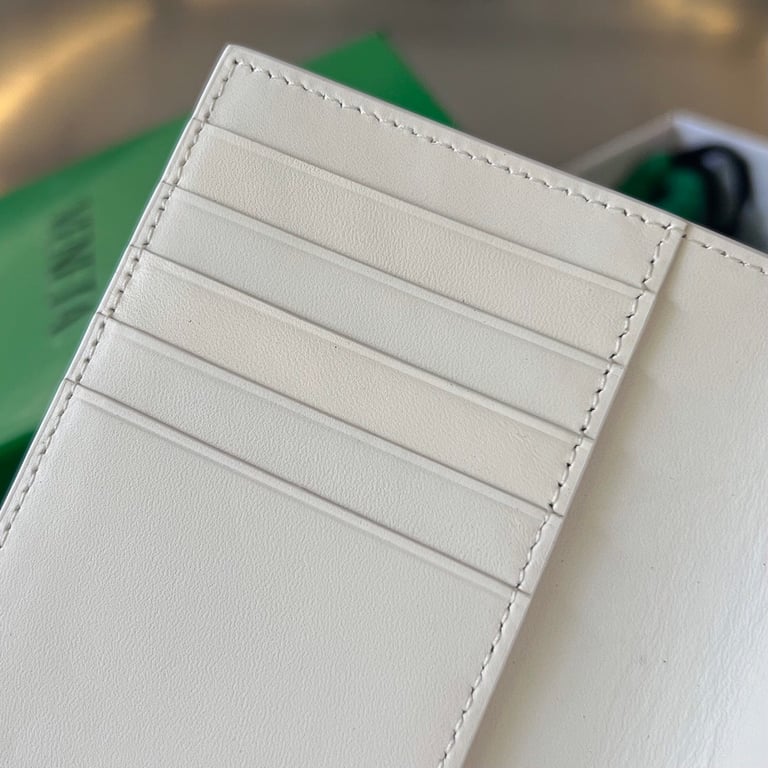 Bottega Veneta Intrecciato Passport Holder White - 4