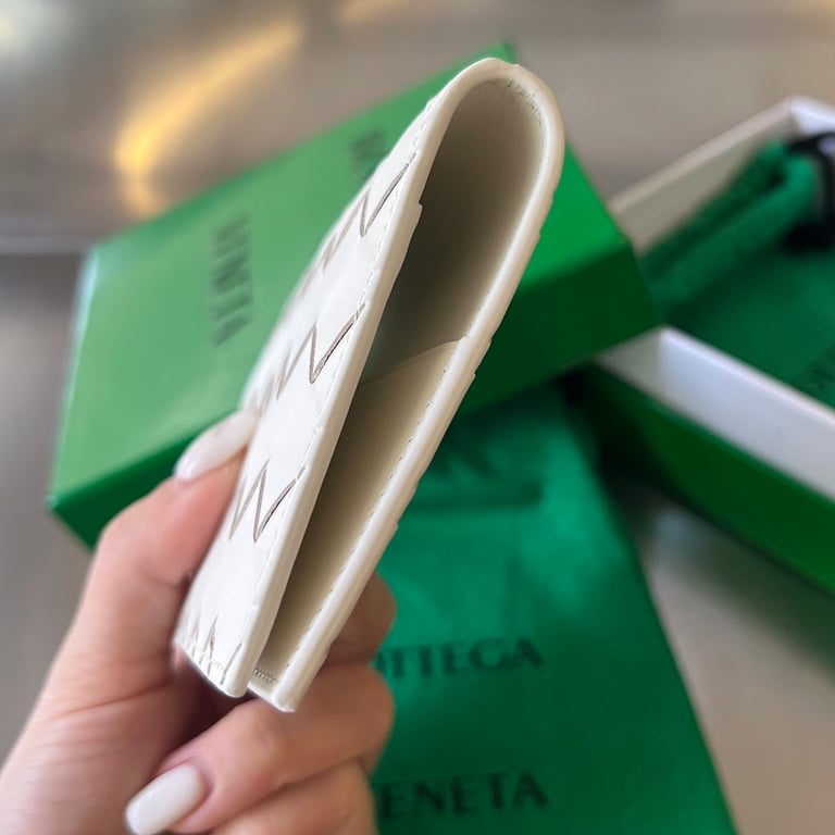 Bottega Veneta Intrecciato Passport Holder White - 8
