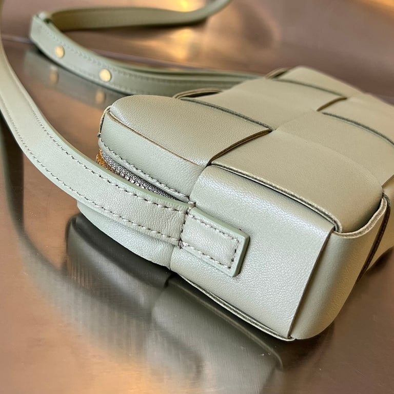 Bottega Veneta Cassette Phone Bag Sage Green - 2