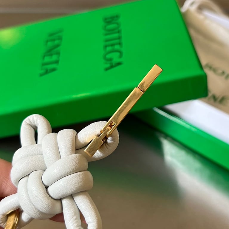 Bottega Veneta Knot Leather Keyring White - 3