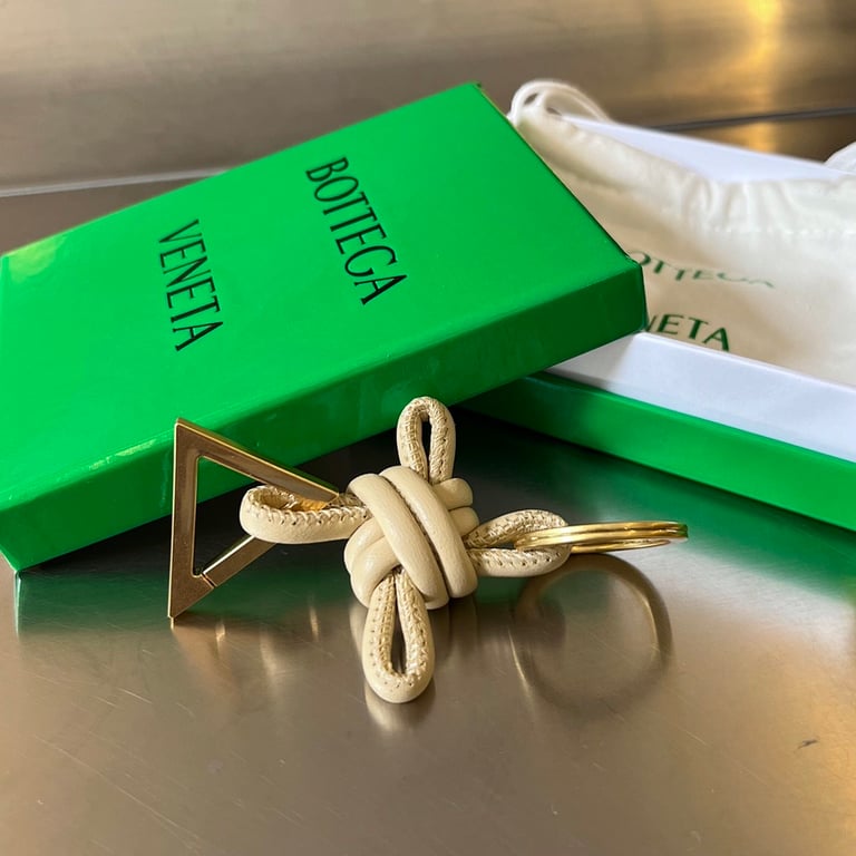 Bottega Veneta Knotted Leather Keychain 619100 - 5