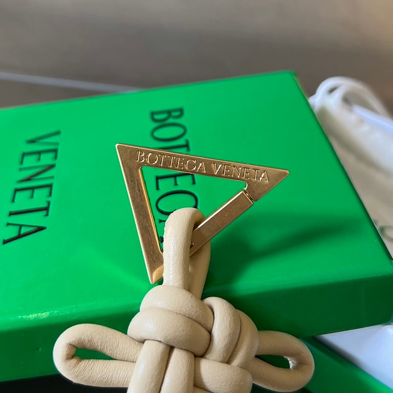 Bottega Veneta Knotted Leather Keychain 619100 - 6