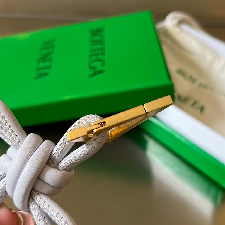 Bottega Veneta 619100 Knotted Leather Keyring White - 3