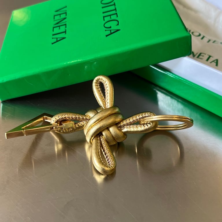 Bottega Veneta 619100 Chinese Knot Keychain Gold - 5