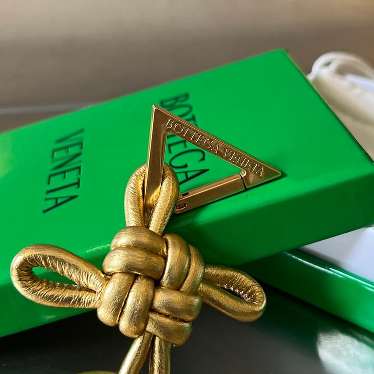 Bottega Veneta 619100 Chinese Knot Keychain Gold - 6