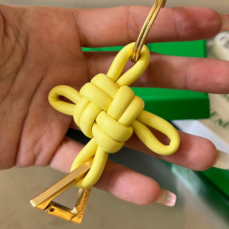 Bottega Veneta Knot Leather Keychain 619100 Yellow - 2