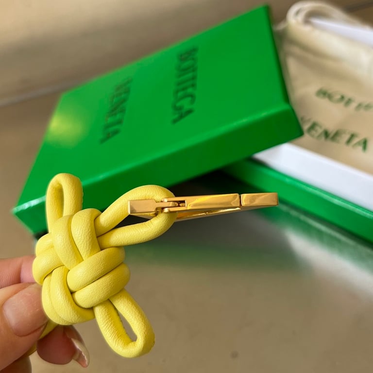 Bottega Veneta Knot Leather Keychain 619100 Yellow - 3