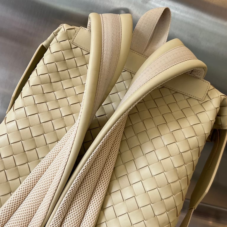 Bottega Veneta Intrecciato Leather Backpack Beige - 3