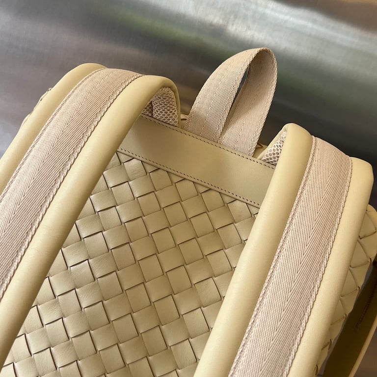 Bottega Veneta Intrecciato Leather Backpack Beige - 7