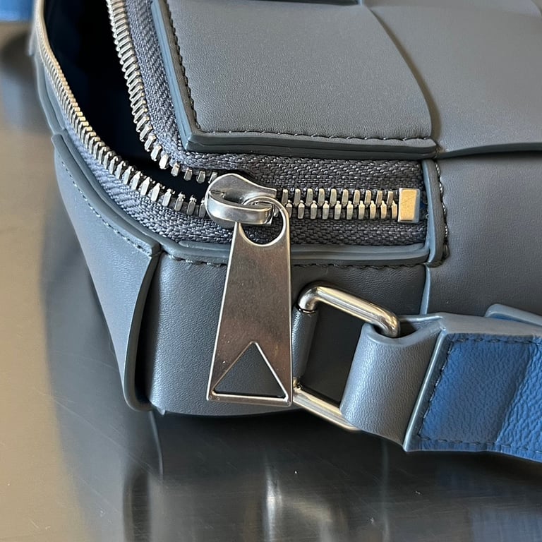 Bottega Veneta Cassette Camera Bag Grey Blue - 2