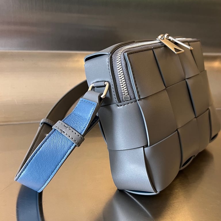 Bottega Veneta Cassette Camera Bag Grey Blue - 4