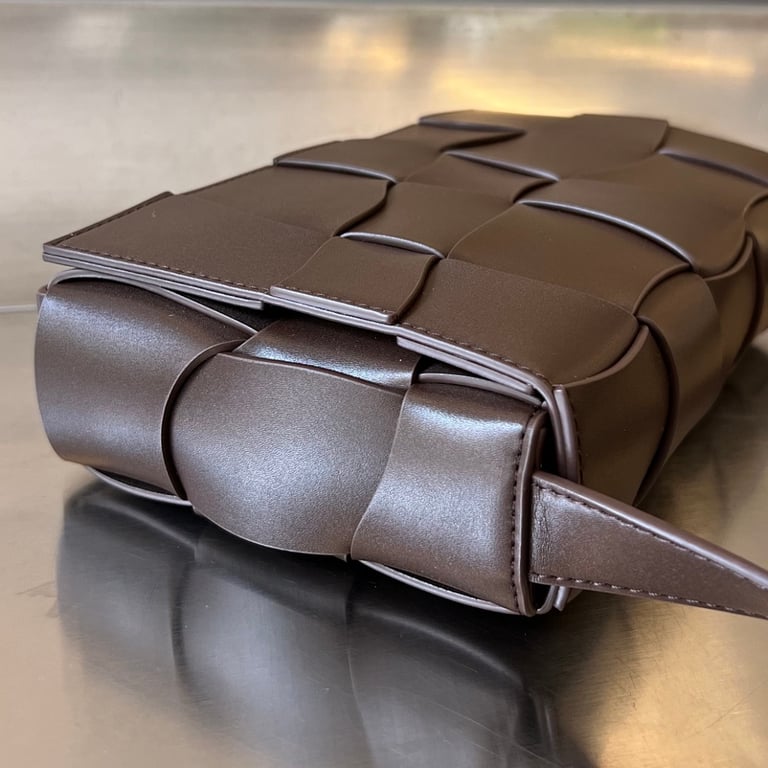 Bottega Veneta Cassette Wavy Crossbody Bag Brown - 8