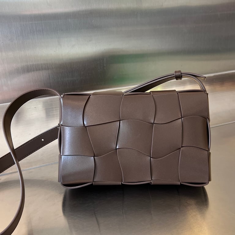 Bottega Veneta Cassette Wavy Crossbody Bag Brown - 9