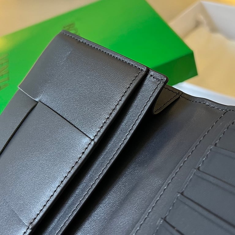 Bottega Veneta Intrecciato Long Wallet Black 679845 - 3