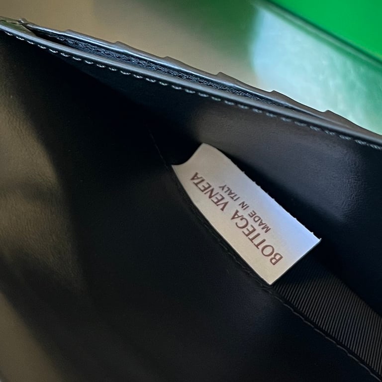 Bottega Veneta Maxi Intrecciato Long Wallet Black - 2