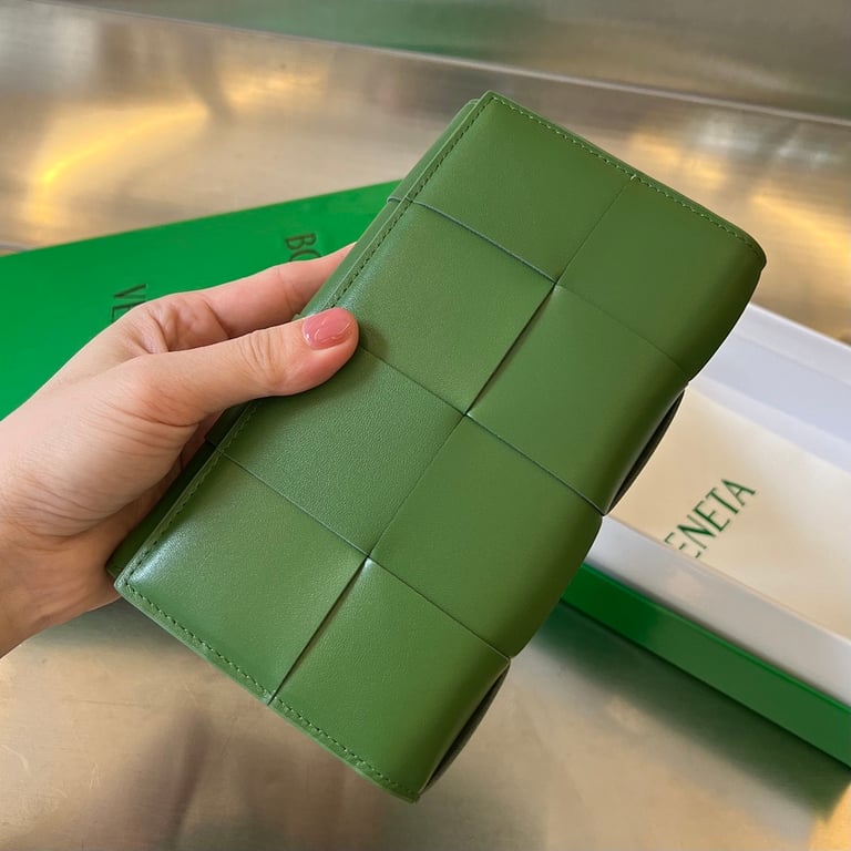 Bottega Veneta Intrecciato Long Wallet Green 679845 - 9