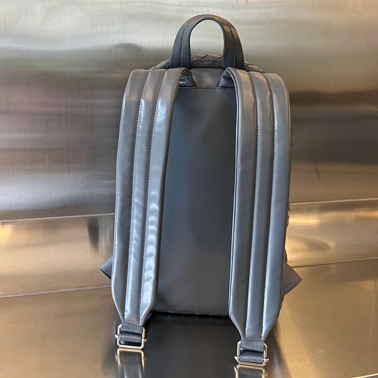 Bottega Veneta Intrecciato Leather Backpack Grey - 8