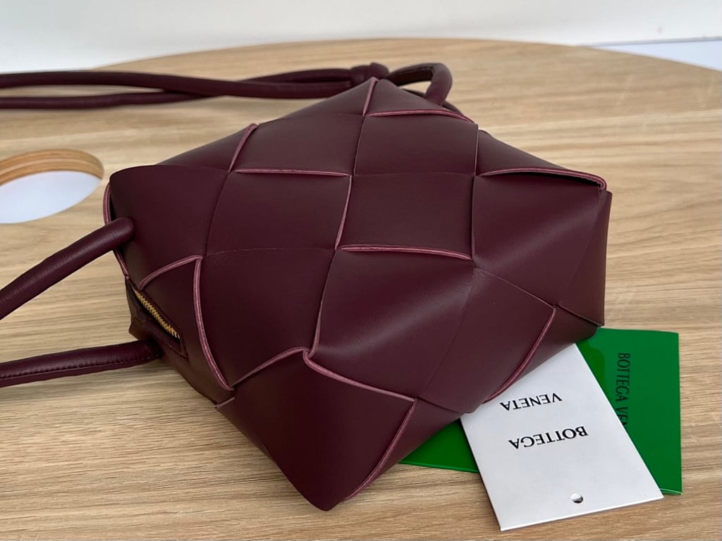 Bottega Veneta Cassette Camera Bag Burgundy - 6