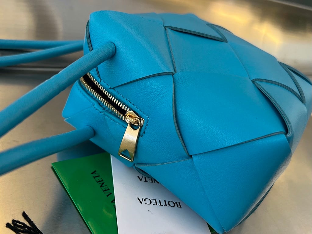 Bottega Veneta Cassette Camera Bag Blue - 5