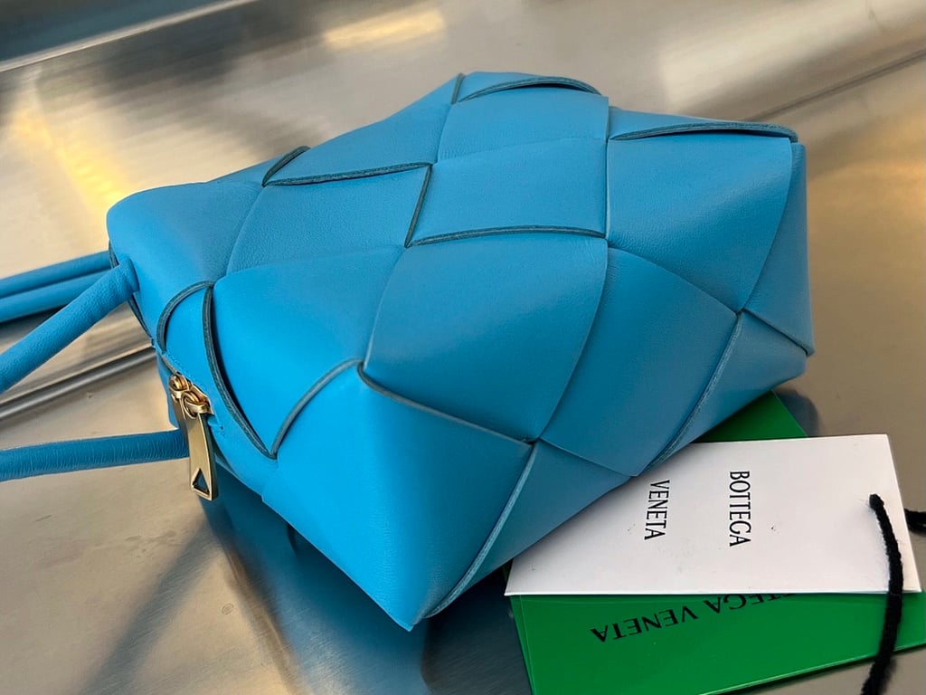 Bottega Veneta Cassette Camera Bag Blue - 7