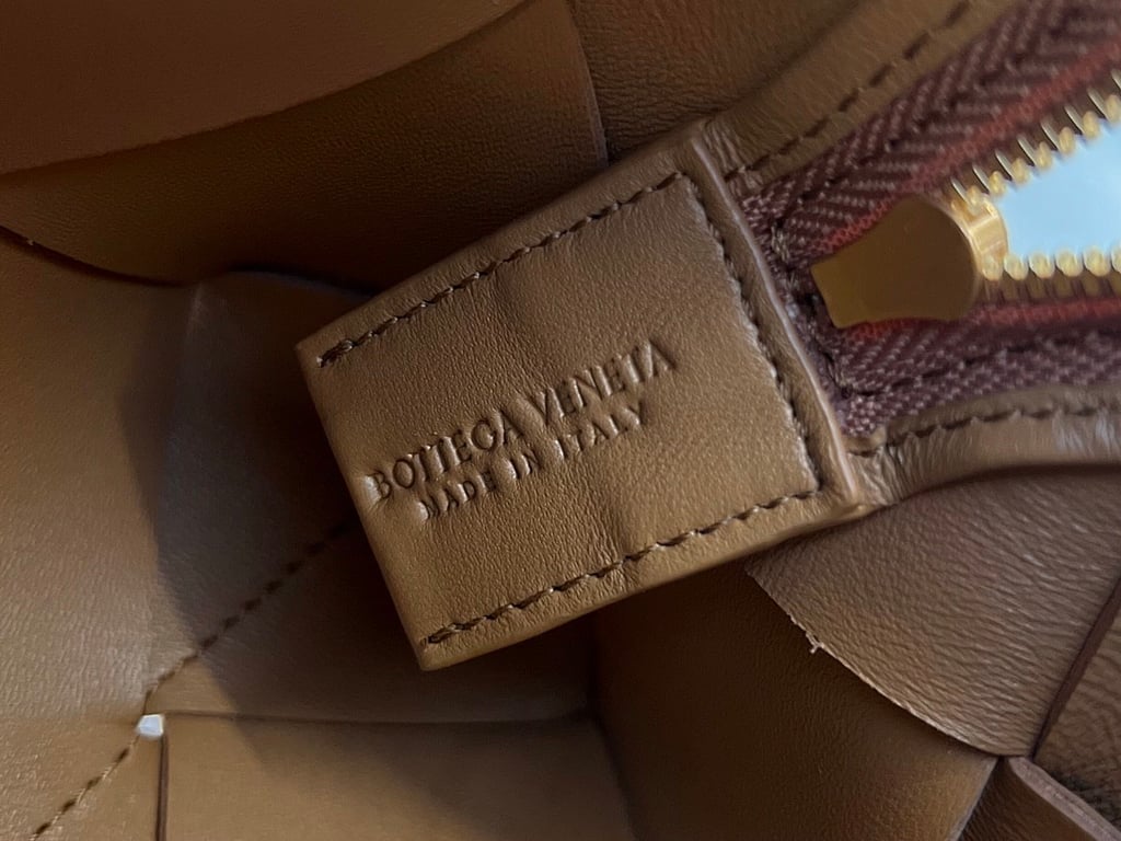 Bottega Veneta Cassette Camera Bag Tan - 2