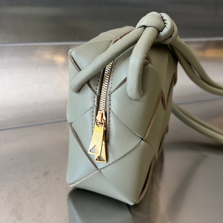 Bottega Veneta Small Cassette Camera Bag - 9