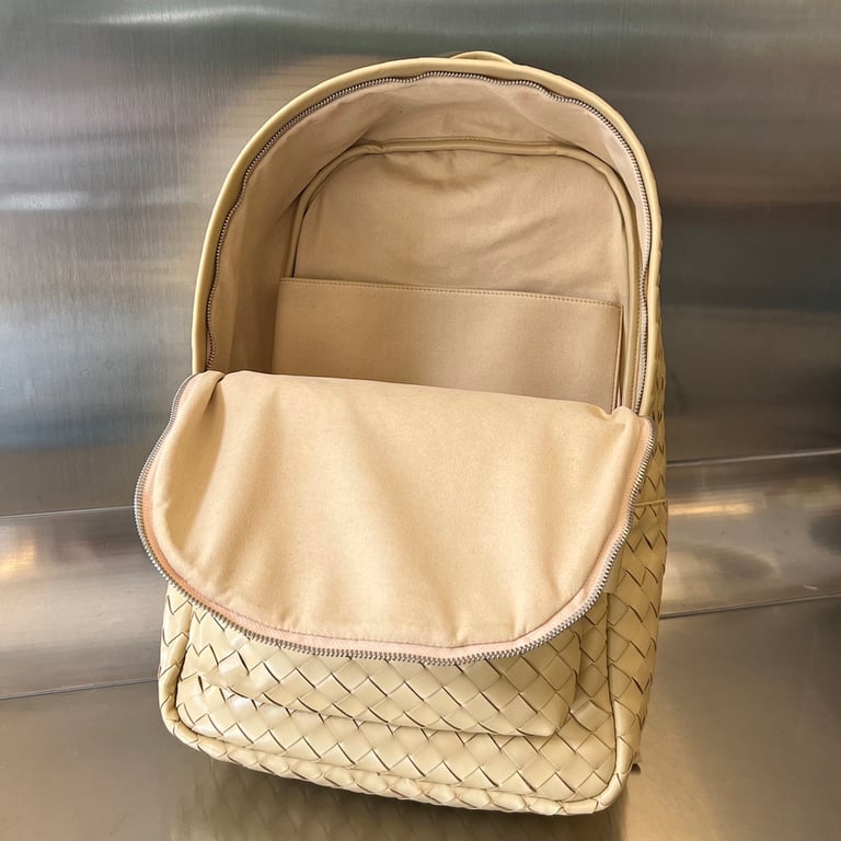 Bottega Veneta Intrecciato Leather Backpack Beige - 4