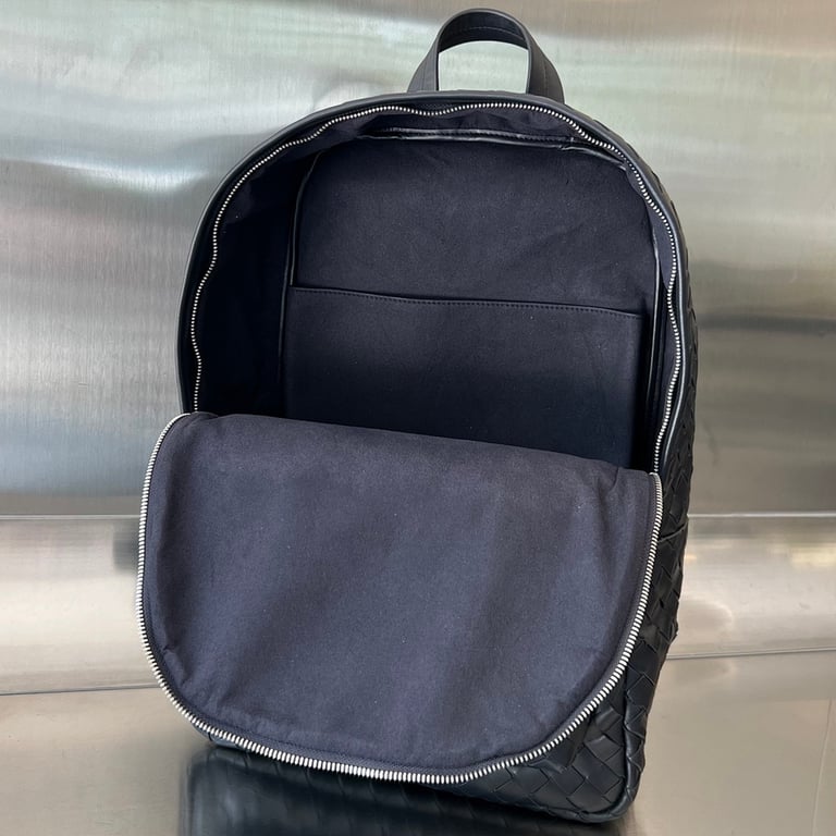 Bottega Veneta Intrecciato Leather Backpack Black - 4