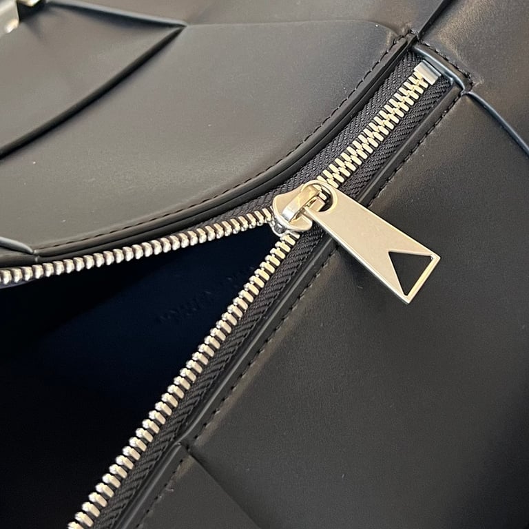 Bottega Veneta Intrecciato Leather Backpack Black - 4