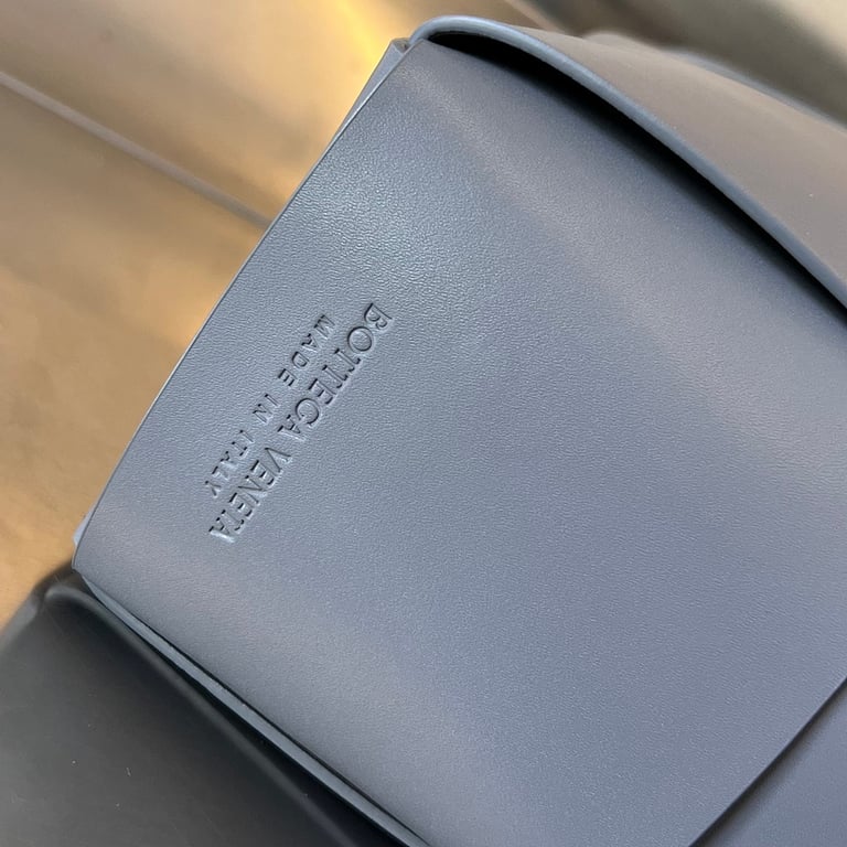 Bottega Veneta Arco Briefcase Grey - 2