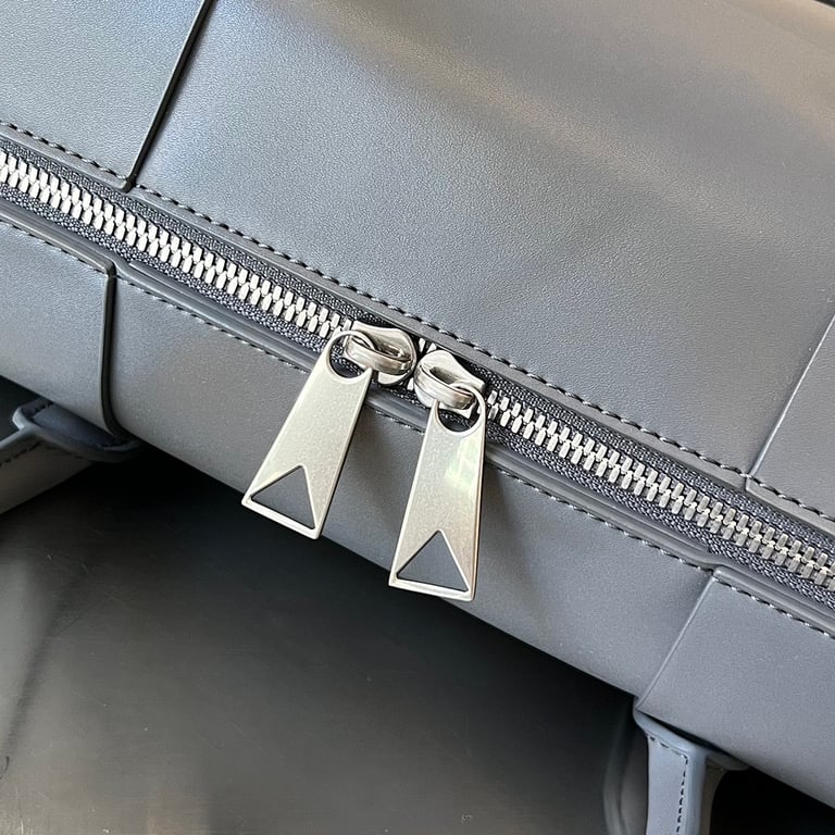 Bottega Veneta Arco Briefcase Grey - 8