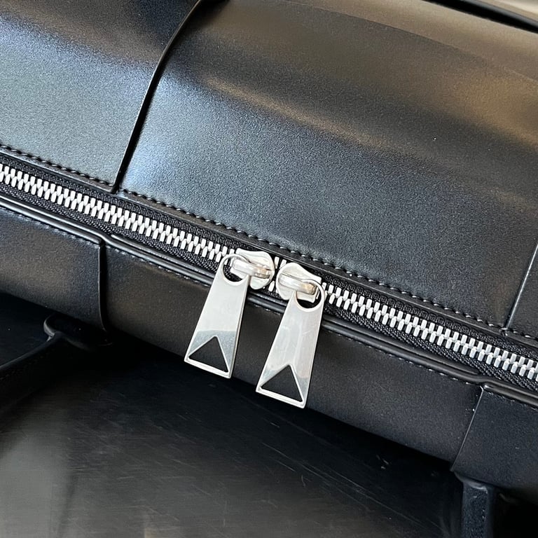 Bottega Veneta Arco Briefcase Black - 7