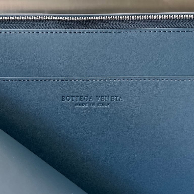 Bottega Veneta Intrecciato Zip Clutch 607479 - 4