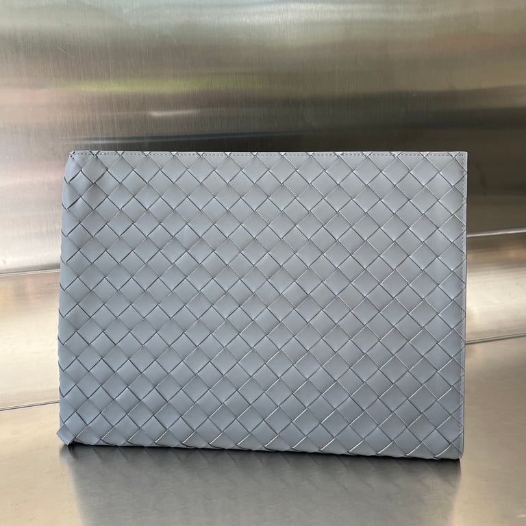 Bottega Veneta Intreccio Half-Zip Clutch 607479 - 10