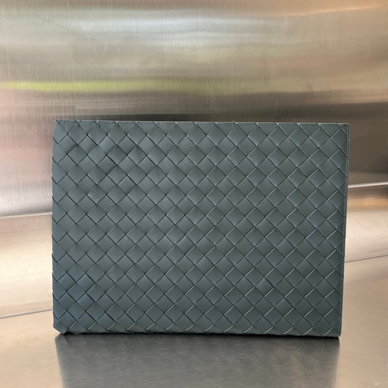 Bottega Veneta Intreccio Leather Clutch 607479 - 6