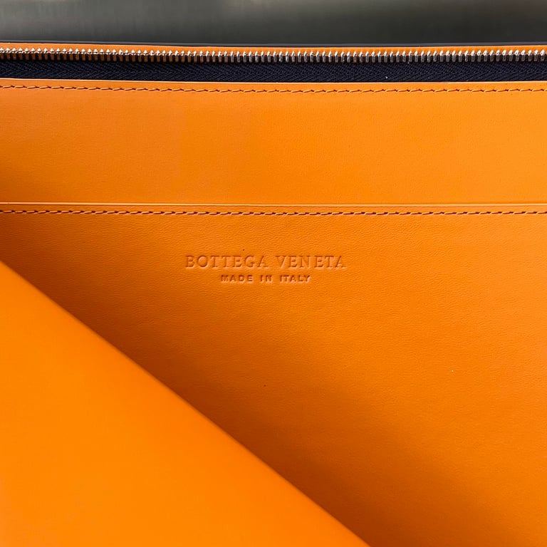 Bottega Veneta Intreccio Half-Zip Clutch 607479 - 2