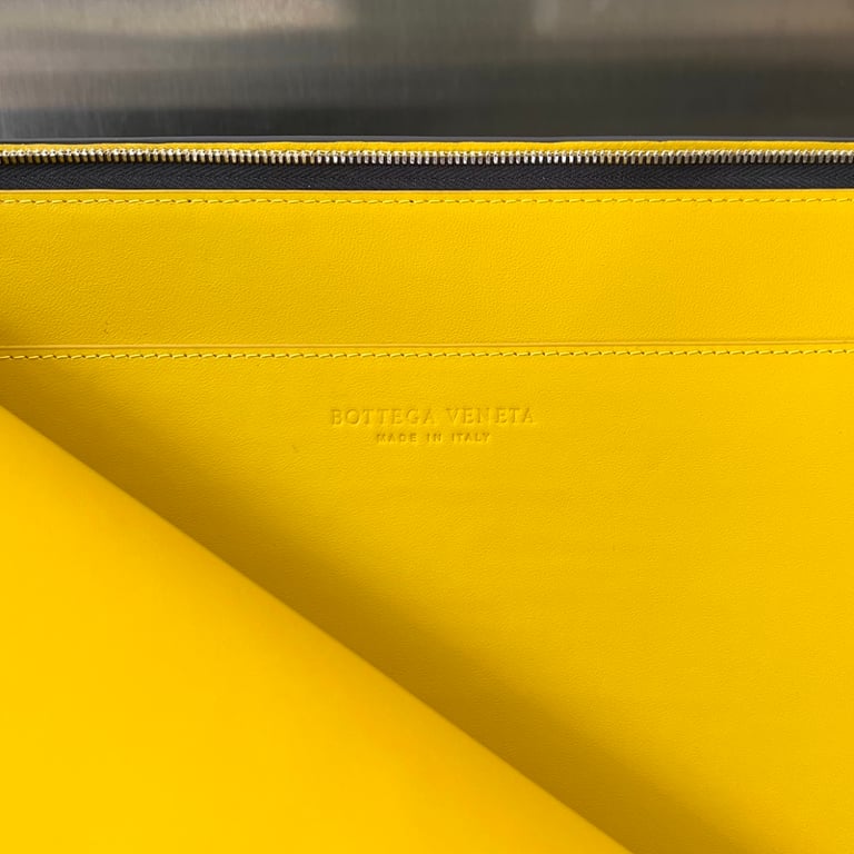 Bottega Veneta Intreccio Leather Clutch 607479 Grey/Yellow - 4