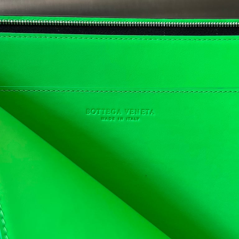 Bottega Veneta Intreccio Leather Clutch 607479 - 5