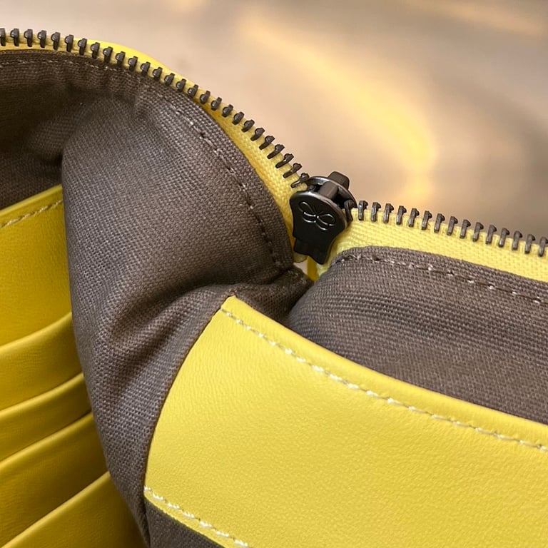 Bottega Veneta Intrecciato Leather Clutch Yellow 522430 - 2