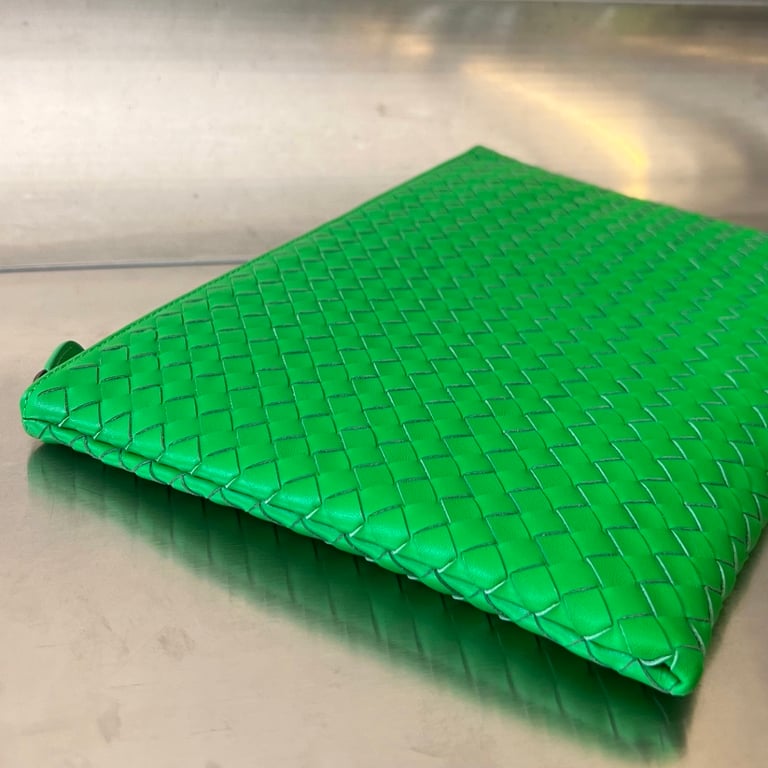Bottega Veneta Intrecciato Leather Clutch 522430 - 6