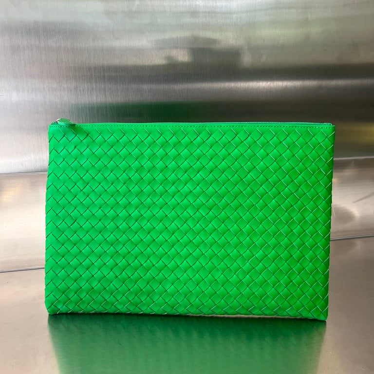 Bottega Veneta Intrecciato Leather Clutch 522430 - 10