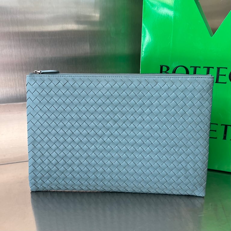 Bottega Veneta Intrecciato Clutch 522430 Light Blue - 10