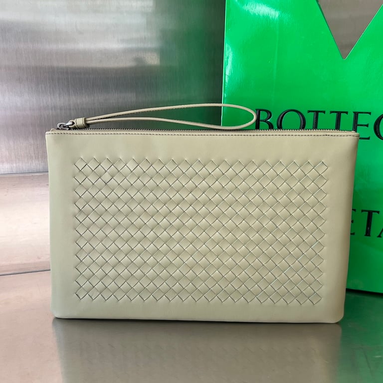 Bottega Veneta 256405 Intrecciato Leather Clutch - 10