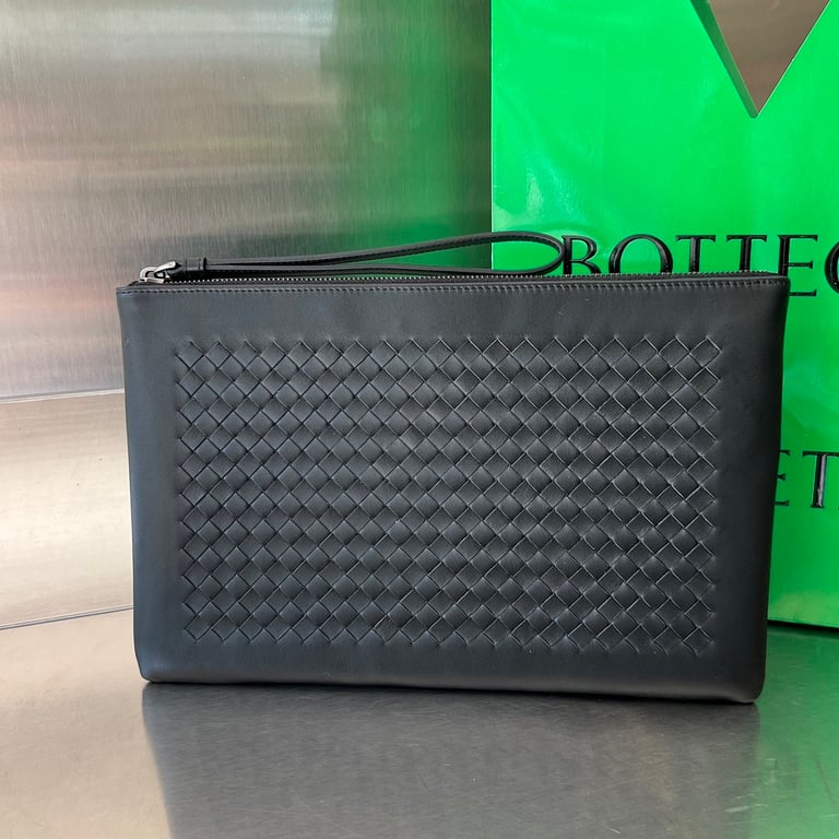 Bottega Veneta Intrecciato Leather Clutch 256405 - 10