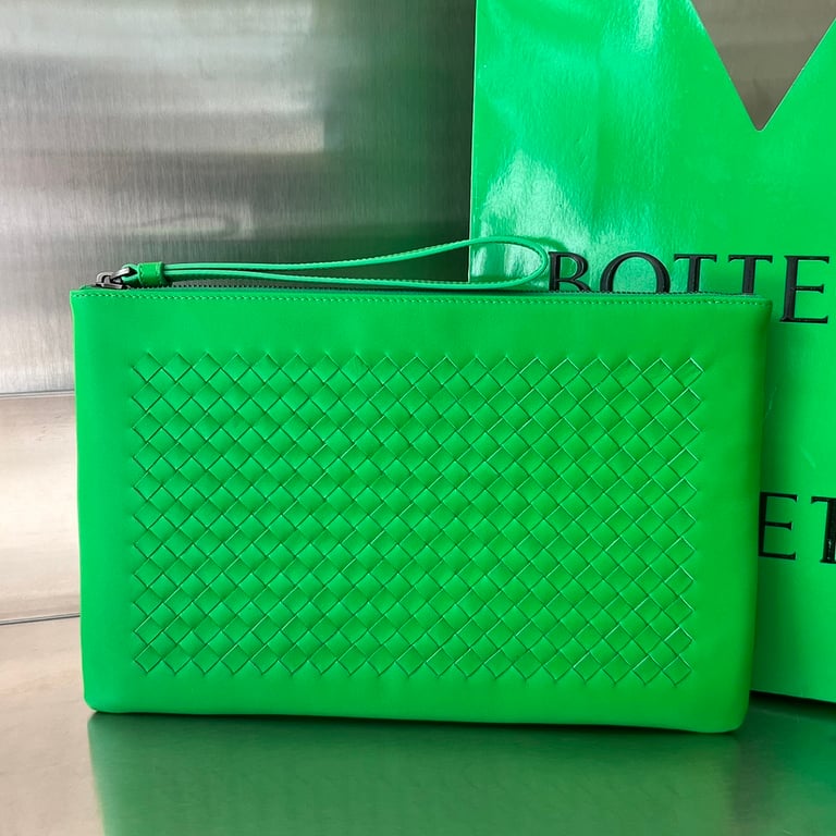 Bottega Veneta Intrecciato Leather Pouch Green - 10