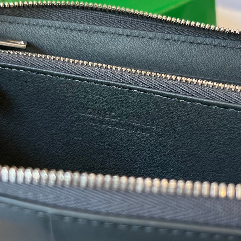 Bottega Veneta Intrecciato Zip Around Wallet Black - 2