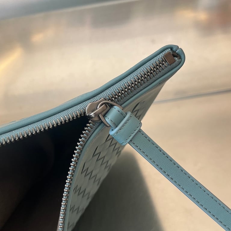 Bottega Veneta 256405 Intrecciato Leather Clutch Blue - 5