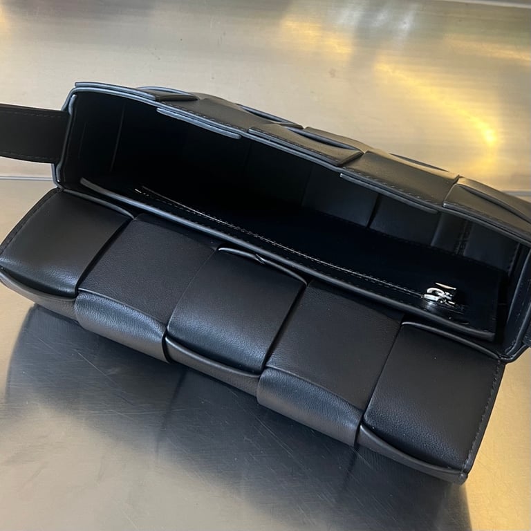 Bottega Veneta Cassette Bag Black - 4